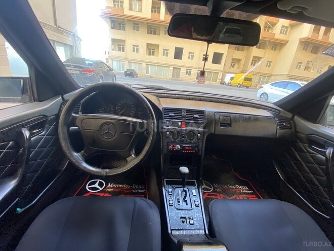Mercedes C 220 1993, 42,442 km - 2.2 l - Bakı