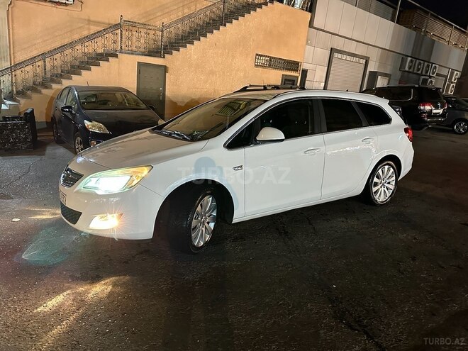 Opel Astra 2011, 192,000 km - 1.6 l - Bakı
