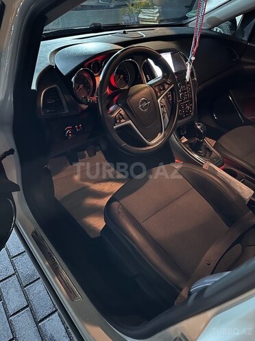 Opel Astra 2011, 192,000 km - 1.6 l - Bakı