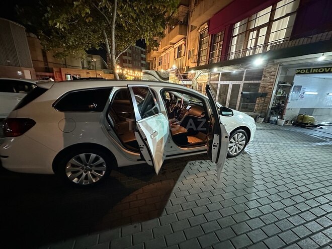 Opel Astra 2011, 192,000 km - 1.6 l - Bakı