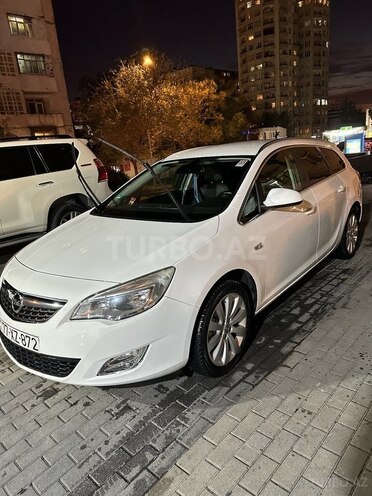 Opel Astra 2011, 192,000 km - 1.6 l - Bakı