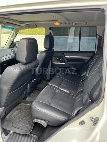 Mitsubishi Pajero 2016, 94,000 km - 3.0 л - Bakı