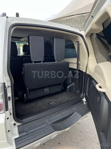 Mitsubishi Pajero 2016, 94,000 km - 3.0 л - Bakı