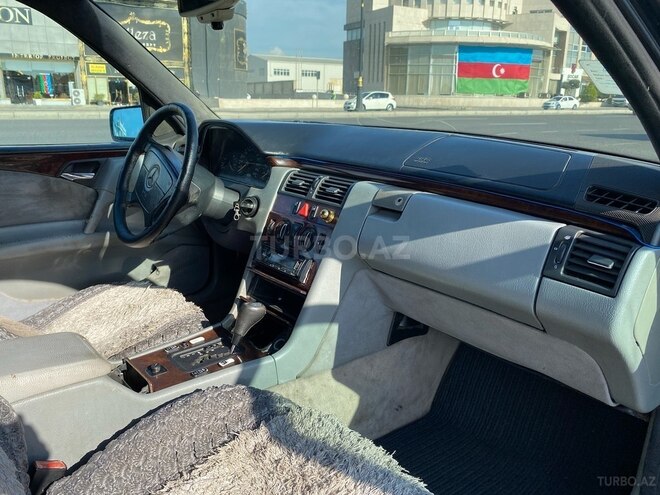 Mercedes E 200 1996, 490,000 km - 2.0 л - Bakı