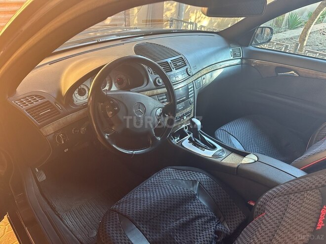 Mercedes E 240 2002, 384,000 km - 2.4 l - Salyan