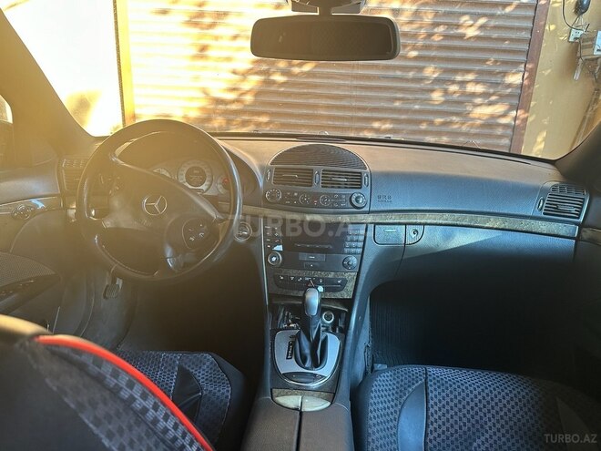 Mercedes E 240 2002, 384,000 km - 2.4 l - Salyan