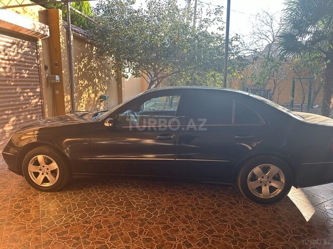 Mercedes E 240 2002, 384,000 km - 2.4 l - Salyan