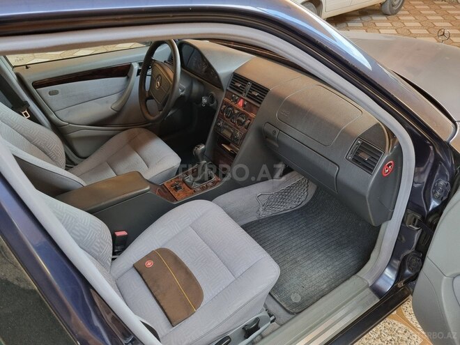 Mercedes C 180 2000, 342,000 km - 1.8 л - Şəmkir