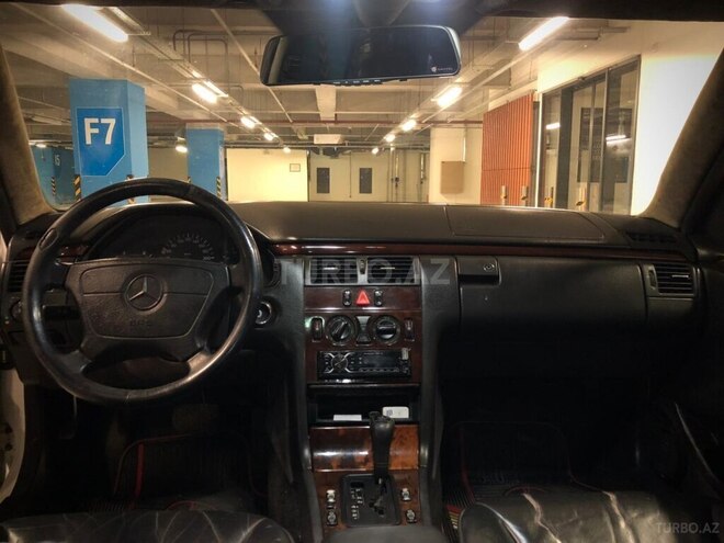 Mercedes E 230 1997, 383,075 km - 2.3 л - Gəncə