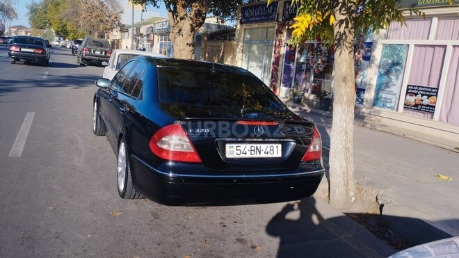 Mercedes E 320 2002, 282,581 km - 3.2 l - Sabirabad