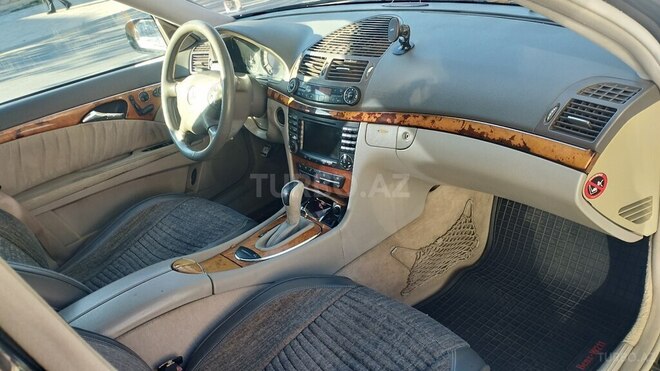 Mercedes E 320 2002, 282,581 km - 3.2 l - Sabirabad