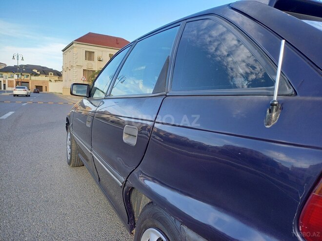 Opel Astra 1995, 350,000 km - 1.6 l - Bakı