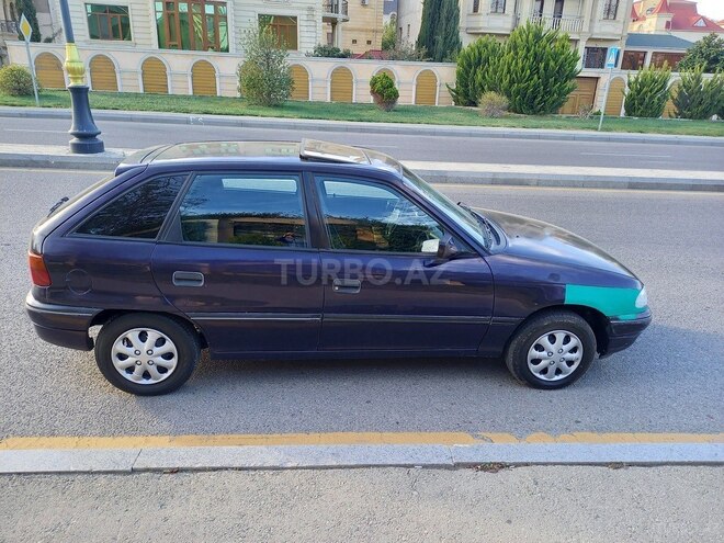 Opel Astra 1995, 350,000 km - 1.6 l - Bakı