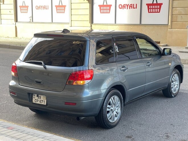 Mitsubishi Airtrek 2002, 231,869 km - 2.0 l - Sumqayıt