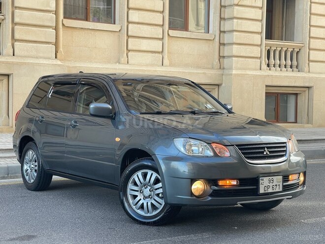 Mitsubishi Airtrek 2002, 231,869 km - 2.0 l - Sumqayıt