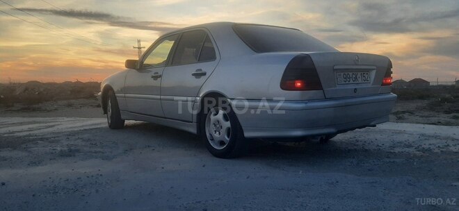Mercedes C 220 1999, 523,800 km - 2.2 л - Bakı