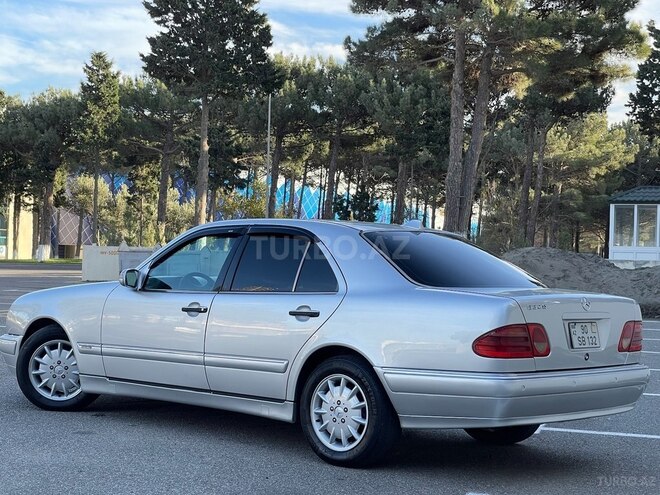 Mercedes E 320 1999, 231,964 km - 3.2 l - Sumqayıt