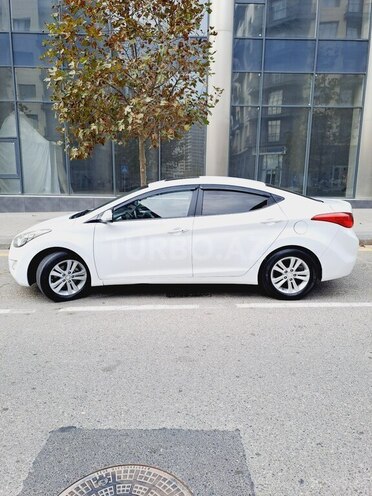 Hyundai Elantra 2011, 299,500 km - 1.8 l - Bakı