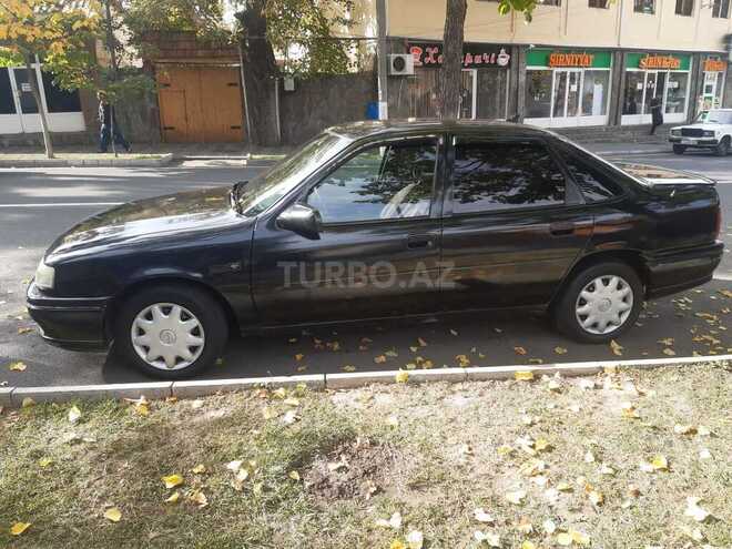 Opel Vectra 1992, 534,235 km - 2.0 l - Qax