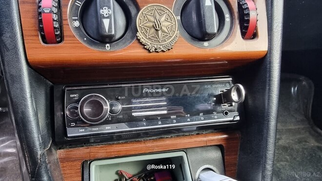 Mercedes E 250 1994, 165,495 km - 2.5 л - Bakı