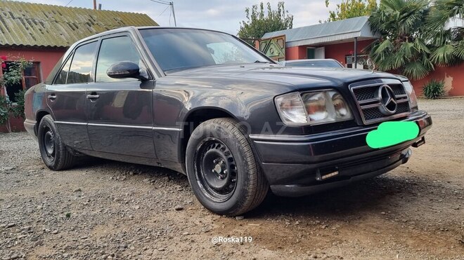 Mercedes E 250 1994, 165,495 km - 2.5 л - Bakı