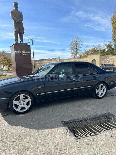 Mercedes E 280 1996, 347,000 km - 2.8 l - Şamaxı