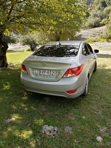 Hyundai Accent 2014, 279,261 km - 1.6 l - Mingəçevir