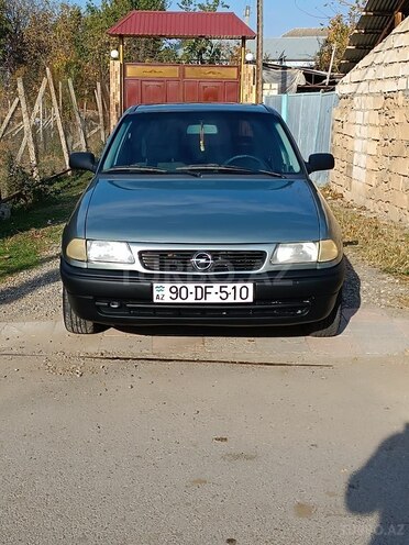 Opel Astra 1995, 525,481 km - 1.6 l - Qazax