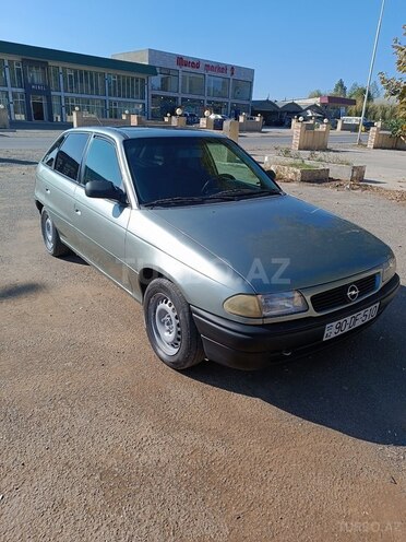 Opel Astra 1995, 525,481 km - 1.6 l - Qazax