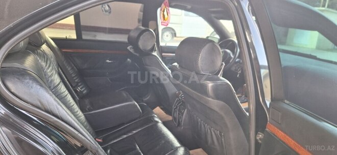 BMW 528 1998, 613,225 km - 2.8 l - Sabirabad