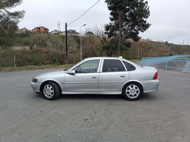 Opel Vectra 1999, 340,521 km - 2.0 л - Quba