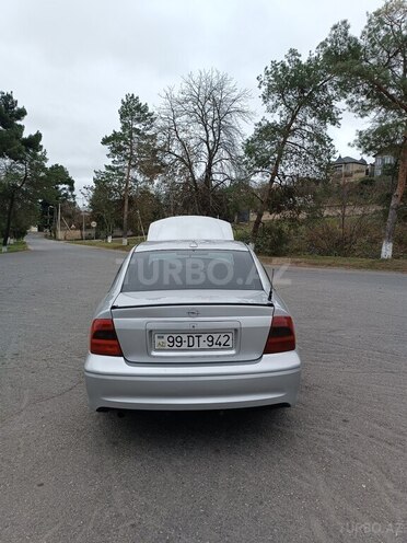 Opel Vectra 1999, 340,521 km - 2.0 л - Quba