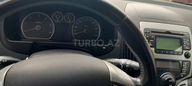 Hyundai i30 2009, 290,000 km - 1.6 l - Yevlax