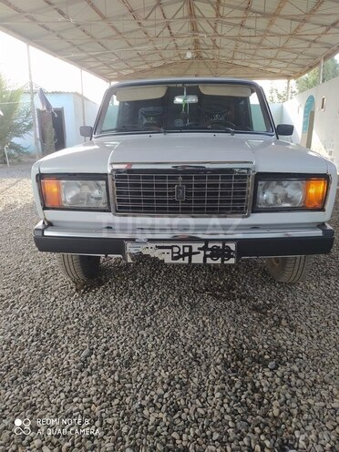 LADA (VAZ) 2107 2002, 97,000 km - 1.6 l - Salyan