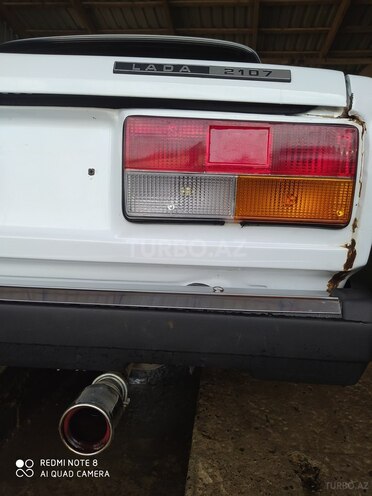 LADA (VAZ) 2107 2002, 97,000 km - 1.6 l - Salyan