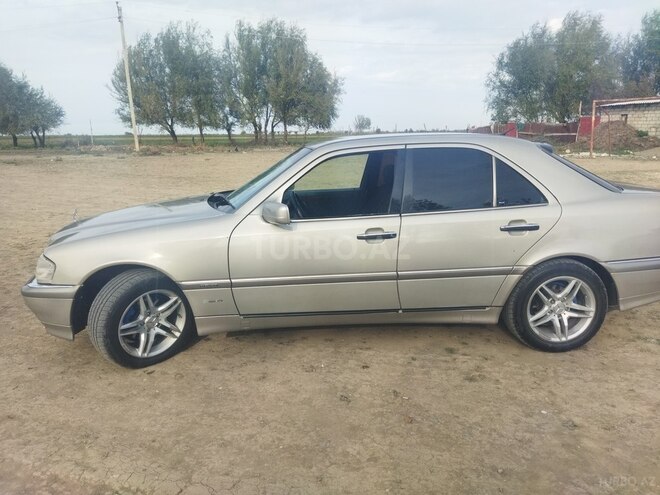 Mercedes C 220 1995, 350,000 km - 2.2 л - Bərdə