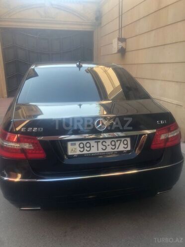 Mercedes E 220 2011, 293,000 km - 2.2 l - Bakı