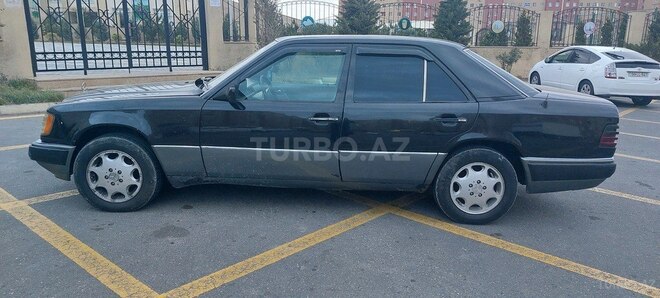 Mercedes E 300 1994, 455,000 km - 3.0 l - Bakı