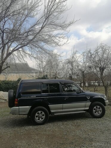 Mitsubishi Pajero 1995, 500,000 km - 2.8 л - Bərdə