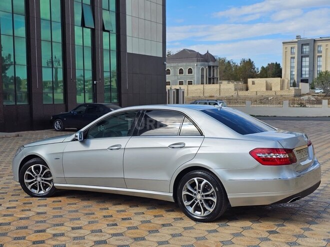 Mercedes E 220 2010, 220,000 km - 2.2 л - Gəncə