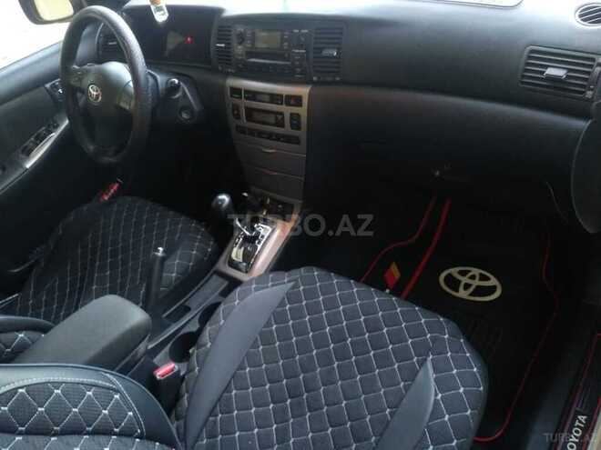 Toyota Corolla 2004, 260,000 km - 1.4 l - Bakı