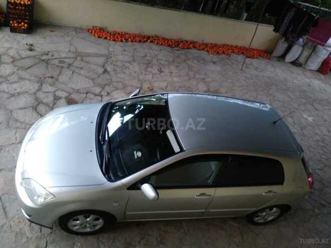 Toyota Corolla 2004, 260,000 km - 1.4 l - Bakı