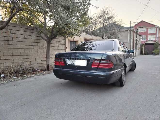 Mercedes E 280 1998, 220,000 km - 2.8 l - Bakı