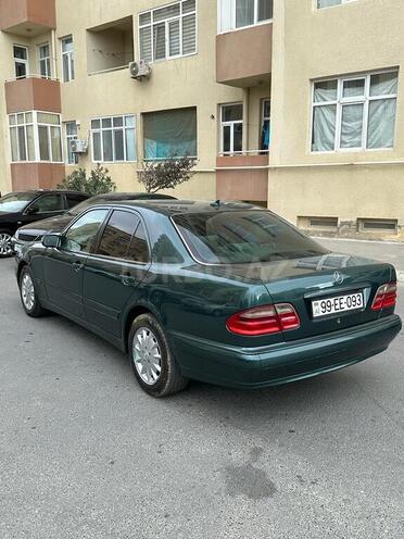Mercedes E 220 2000, 280,000 km - 2.2 l - Bakı