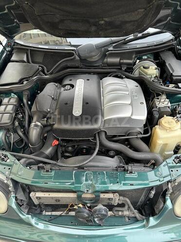 Mercedes E 220 2000, 280,000 km - 2.2 l - Bakı