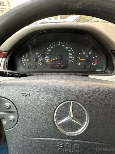 Mercedes E 220 2000, 280,000 km - 2.2 l - Bakı