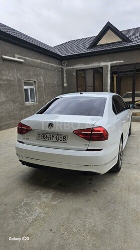 Volkswagen Passat 2016, 183,883 km - 1.8 л - Bakı