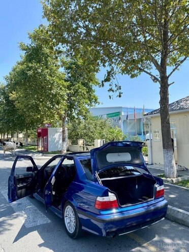 BMW 320 1997, 290,500 km - 2.0 л - Oğuz