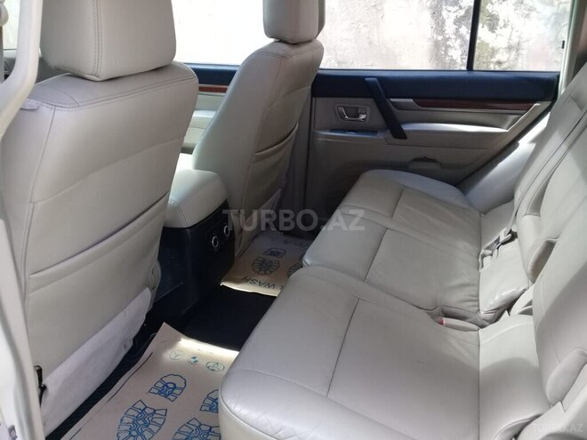 Mitsubishi Pajero 2007, 196,000 km - 3.0 l - Bakı