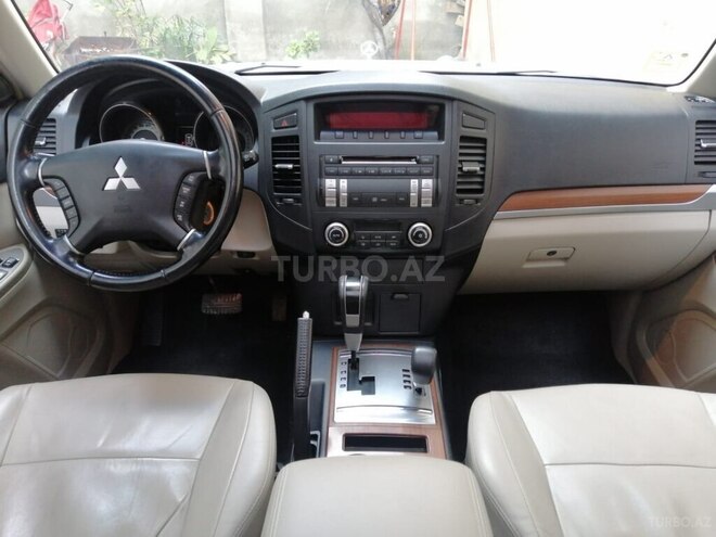 Mitsubishi Pajero 2007, 196,000 km - 3.0 l - Bakı